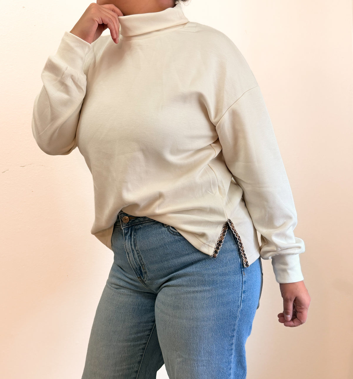 Beige Cheetah-Slit Turtleneck 🐆